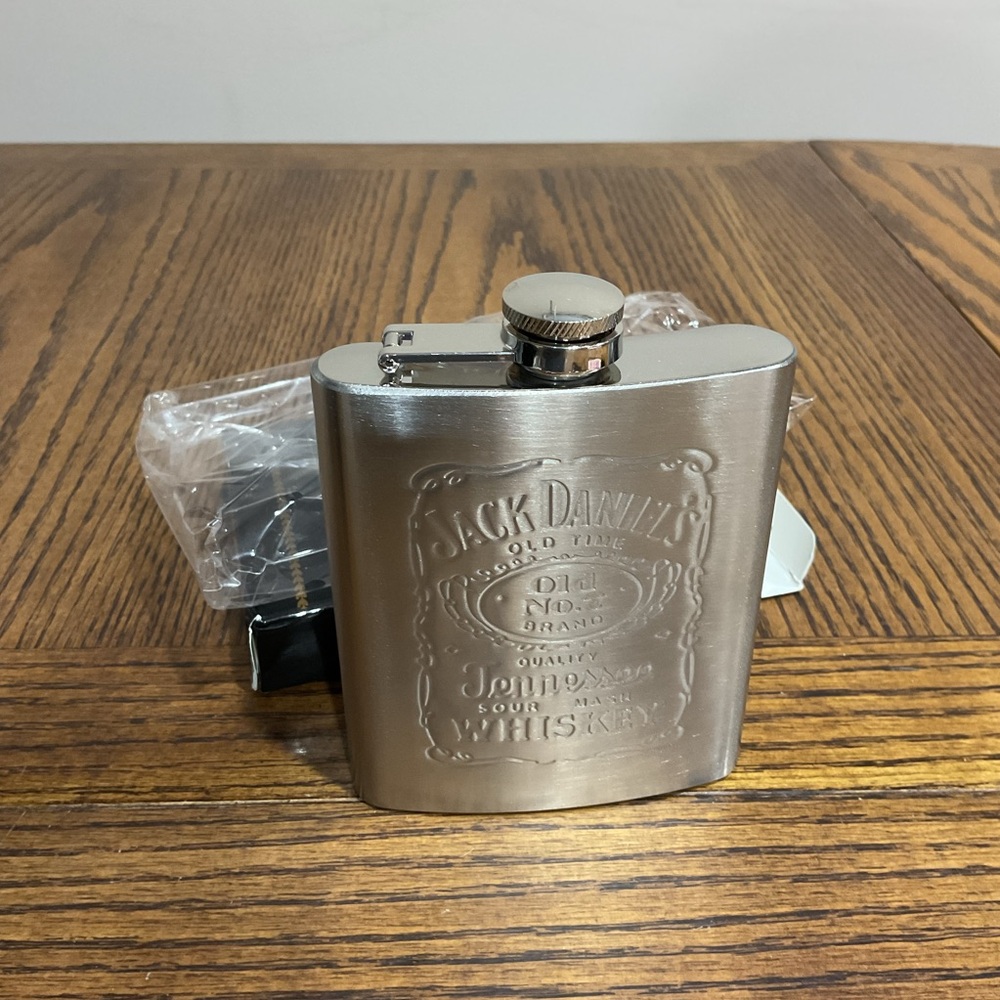 Jack Daniel’s Silver Metallic Whiskey Flask